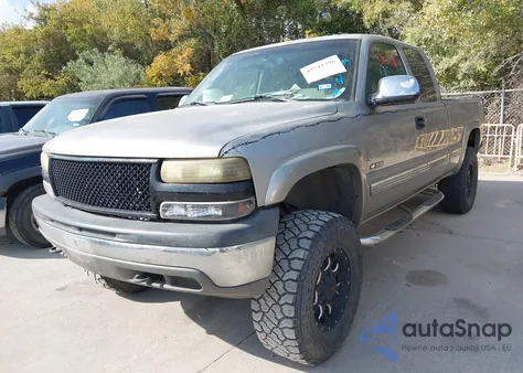 2001 Chevrolet Silverado 1500 Ls z USA, uszkodzony, nr VIN 1GCEK19T41E196936